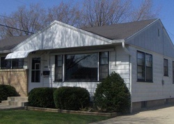 Pre-foreclosure in  W MURIEL PL Milwaukee, WI 53218