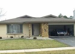 Pre-foreclosure in  LUELLA AVE South Holland, IL 60473