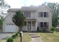 Pre-foreclosure in  BEACON AVE Brick, NJ 08723