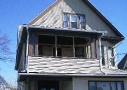 Pre-foreclosure in  PORTER ST Bridgeport, CT 06606