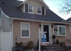 Pre-foreclosure Listing in FRANKLIN ST FRANKLIN SQUARE, NY 11010