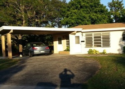 Pre-foreclosure in  W MELROSE CIR Fort Lauderdale, FL 33312