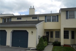 Pre-foreclosure Listing in POND HILL LN WALDEN, NY 12586