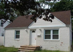 Pre-foreclosure Listing in DALE PL UNIONDALE, NY 11553