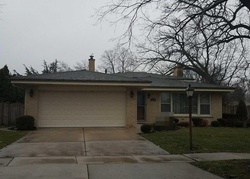 Pre-foreclosure in  BIRCH ST Park Ridge, IL 60068