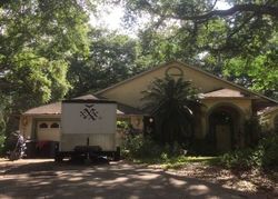 Pre-foreclosure in  WHITE OAK CIR Kissimmee, FL 34746