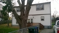Pre-foreclosure in  N HARPER RD Waukegan, IL 60087