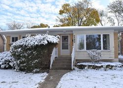 Pre-foreclosure Listing in PERSHING AVE DOWNERS GROVE, IL 60515