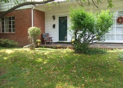 Pre-foreclosure Listing in E TRENTON AVE LEVITTOWN, PA 19054