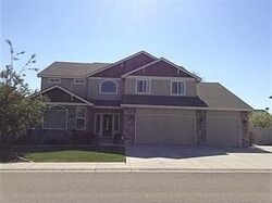 Pre-foreclosure in  S BAY STAR WAY Meridian, ID 83642