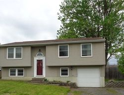 Pre-foreclosure Listing in FIRENZE LN CLAY, NY 13041