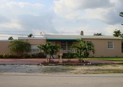 Pre-foreclosure Listing in NW 147TH ST MIAMI, FL 33168