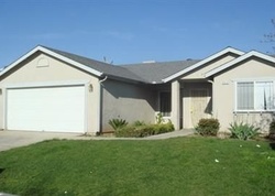 Pre-foreclosure Listing in N LARSON ST PORTERVILLE, CA 93257