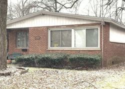 Pre-foreclosure in  HAWTHORNE DR Hazel Crest, IL 60429