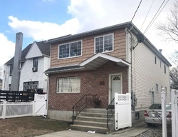 Pre-foreclosure in  LUDLUM AVE Saint Albans, NY 11412
