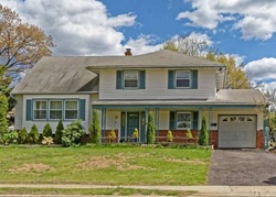 Pre-foreclosure in  RIDGEWOOD AVE Riverside, NJ 08075