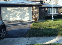 Pre-foreclosure in  LAWNDALE AVE Richton Park, IL 60471