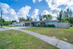 Pre-foreclosure in  NW 70TH AVE Fort Lauderdale, FL 33313