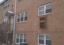 Pre-foreclosure Listing in COLLEGE DR EDISON, NJ 08817