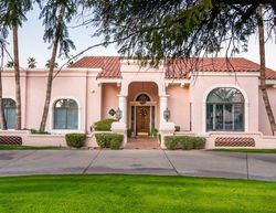 Pre-foreclosure in  E VIA LOS CABALLOS Paradise Valley, AZ 85253