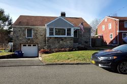 Pre-foreclosure in  BURR PL Norwalk, CT 06855