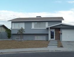 Pre-foreclosure in  ROE CT Las Vegas, NV 89145