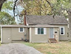 Pre-foreclosure Listing in S SCOTT AVE INDEPENDENCE, MO 64052