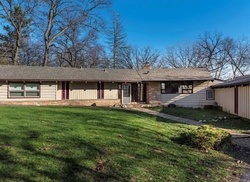 Pre-foreclosure in  WILLET WAY Cary, IL 60013