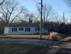 Pre-foreclosure in  MIDWAY CIR Belleville, IL 62223
