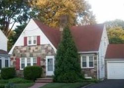 Pre-foreclosure in  HARVARD RD Linden, NJ 07036