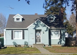 Pre-foreclosure in  NE FAILING ST Portland, OR 97213