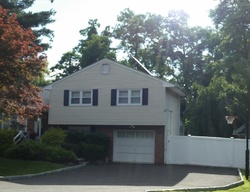 Pre-foreclosure Listing in TAMARAC LN STONY POINT, NY 10980