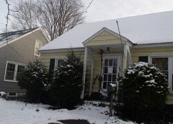Pre-foreclosure in  EVERINGHAM RD Syracuse, NY 13205