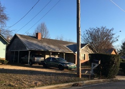 Pre-foreclosure in  YATES DR Olive Branch, MS 38654