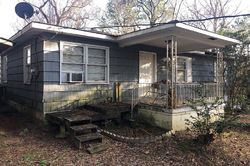 Pre-foreclosure in  NEW CASTLE RD Birmingham, AL 35217