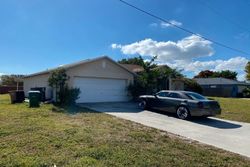 Pre-foreclosure in  SE 19TH LN Cape Coral, FL 33990