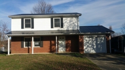 Pre-foreclosure Listing in VANHOOK CT BEREA, KY 40403