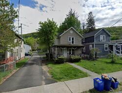 Pre-foreclosure in  GURNEE AVE Haverstraw, NY 10927