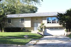 Pre-foreclosure Listing in HILLCREST AVE HANOVER PARK, IL 60133