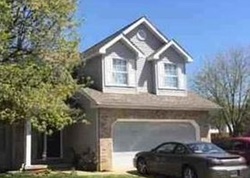 Pre-foreclosure in  WHETTSTONE ST Henderson, KY 42420