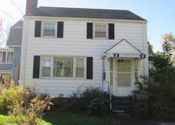 Pre-foreclosure Listing in WILFRED ST WEST HARTFORD, CT 06110