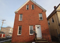 Pre-foreclosure in  NEWFIELD AVE # 416 Bridgeport, CT 06607