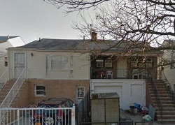 Pre-foreclosure Listing in HILLMEYER AVE ARVERNE, NY 11692