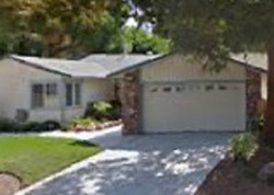 Pre-foreclosure Listing in RICH HILL DR ORANGEVALE, CA 95662