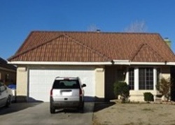 Pre-foreclosure in  HILLCREST DR Palmdale, CA 93552