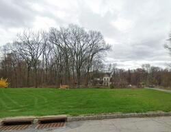 Pre-foreclosure in  ELS WAY Sussex, NJ 07461