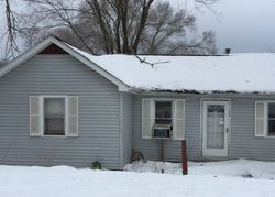 Pre-foreclosure in  N PROMENADE ST Forest City, IL 61532