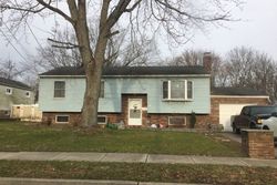 Pre-foreclosure in  JOBS LN Williamstown, NJ 08094