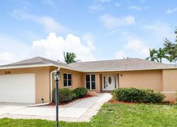 Pre-foreclosure in  TREEHAVEN CIR N Fort Myers, FL 33907