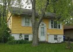 Pre-foreclosure in  SENATOR LN Chicago Heights, IL 60411